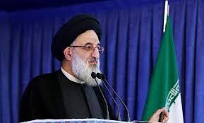 حذف نام شهیدان سلیمانی و رئیسی از کتب درسی نگران‌کننده است
