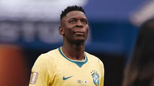 Ex-Botafogo, atacante Luiz Henrique é oferecido ao Flamengo