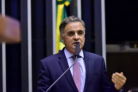 Nome de Aécio Neves para presidente surge entre aliados diante de eventual vácuo de Flávio Bolsonaro
