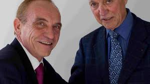 Photo Lorp-Sentaraille. La médiathèque accueille deux anciens du 36 ...