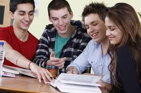 Resultado de imagen para jovenes extranjeros estudiando en rusia