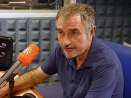 Luis Naranjo, director general de Memoria Democrática, en el estudio de Canal Sur Radio. Luis Naranjo, director general de Memoria Democrática, ... - LUIS-NARANJO-ENTREVISTA-SOLO-9-121