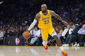 Lakers vs. Warriors odds update: Experts adjust predictions; Luka and Lebron headline player props