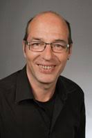 <b>Andreas Oertel</b>. Osteopath/Physiotherapeut,(IAO Belgien1994 –2002), <b>...</b> - dozenten_a_oertel