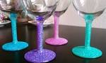 How to Glitter Wine Glasses: Steps (with Pictures)