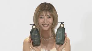 【 山田優 】〝家事、育児に追われ髪の毛も乾かしていませんでした（笑）〟「なんくるないさー」精神で日々を過ごす