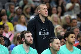 Why the Spurs' Mason Plumlee was assessed a flagrant foul after Game 5