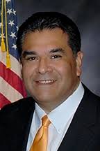 Photograph of Senator Martin A. Sandoval (D) - %257B88BB608C-BBD8-4A34-81A1-1932135188B6%257D