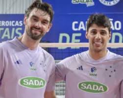 Centrais do Sada Cruzeiro, Lucão e Otávio assumem protagonismo na Superliga Masculina
