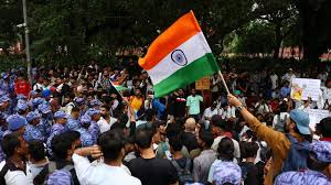 Jantar Mantar, CJP, parliament: Police begin clearing cockroach party protest site in Delhi
