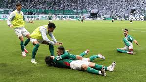 Palmeiras goleia Vasco e volta a abrir vantagem na liderança do Brasileirão