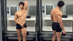 Victor Alexandre exibe corpo sarado antes de competição de fisiculturismo