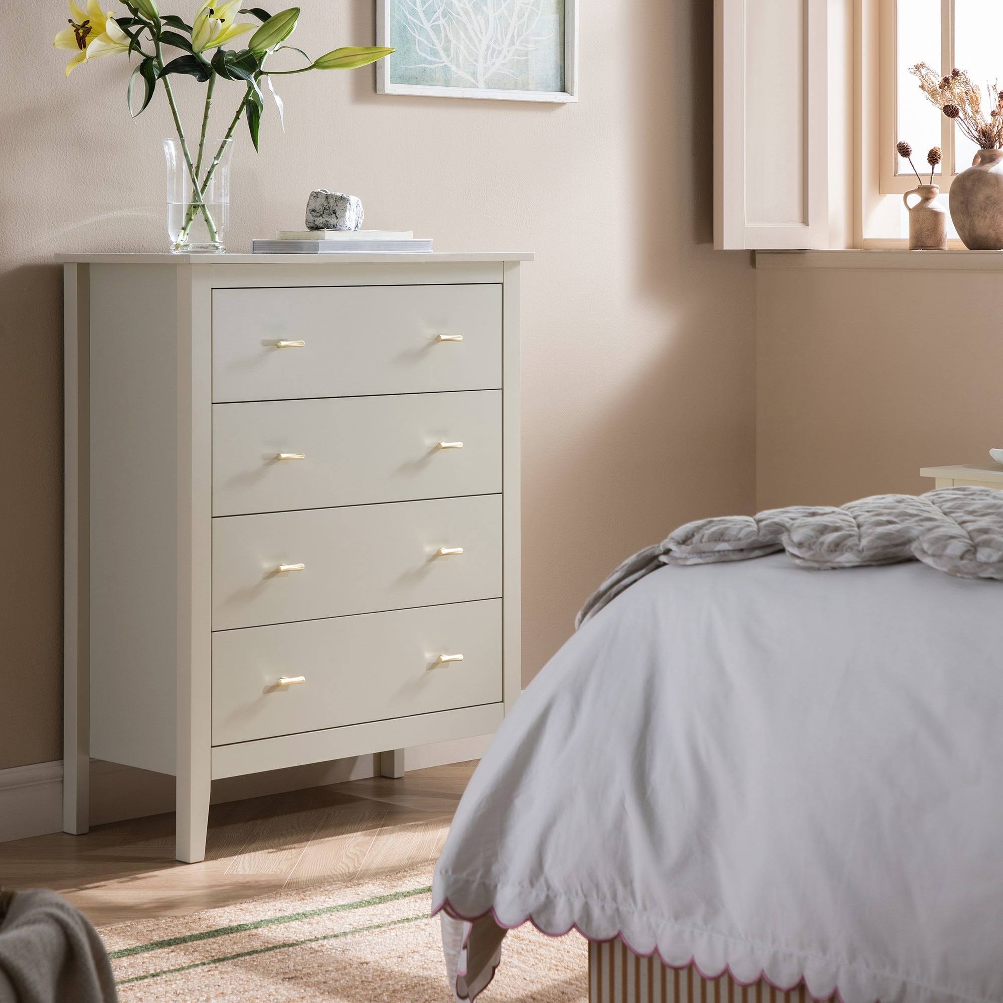 Daals Oakham 4-Drawer Dresser