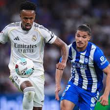 Militão sente o joelho e deixa duelo entre Real Madrid e Alavés ainda no primeiro tempo