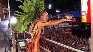 AO VIVO: Assista ao desfile de Claudia Leitte no Carnaval de Salvador