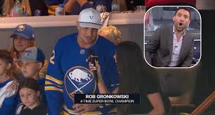 Rob Gronkowski, Paul Bissonnette trade barbs over dating apps, ‘bro code’
