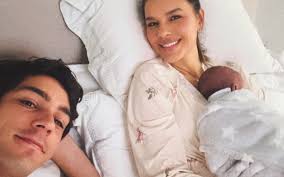 Mariana Rios mostra momento em família e se derrete: 'O amor acelera a alma'