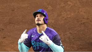 Arenado copia de Albert Pujols para salir de bache ofensivo