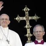 Pope urges Israeli-Palestinian dialogue Christmas