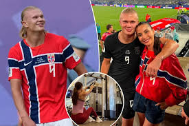 Erling Haaland’s GF Isabel shows off perfect form in stunning pink gym outfit