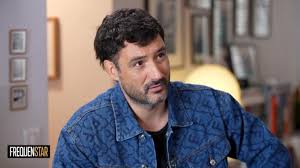«J’ai eu besoin d’écrire» : Jérémy Frérot revient sur sa chanson inspirée de sa rupture avec Laure Manaudou