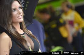 Hasil gambar untuk bugil telanjang NAJWA SHIHAB indonesia presenter tv