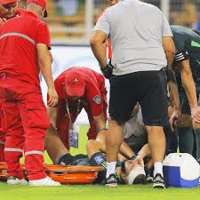 Gouiri KO ! L'attaquant de l'OM Blessé, Saison Compromise ?