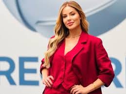 Saory Cardoso é a nova apresentadora de A Hora da Venenosa no Balanço Geral RJ