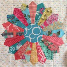 Résultat de recherche d'images pour "dresden+basket+quilt"