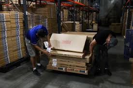 US Producer Prices Rise 0.5%, Exceeding Forecast on Services