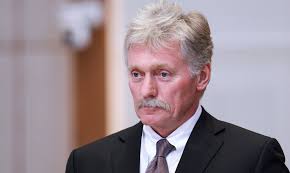 Kremlius perdavė atsakymą į Zelenskio raginimą susitikti su Putinu