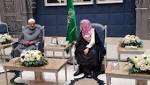بالصور.. شيخ الأزهر يصل السعودية