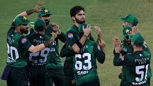 https://www.cricbuzz.com/cricket-news/135730/pakistan-sneak-narrow-win-to-set-finals-date-with-india-cricbuzzcom