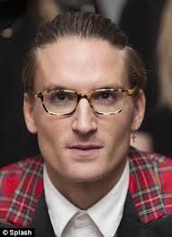 Made in Chelsea&#39;s Oliver Proudlock and Rosie Fortescue attend John Rocha LFW show | Mail Online - article-2560191-1B847C6C00000578-302_306x423