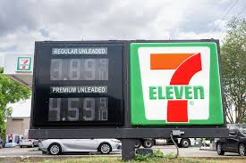 7-Eleven to Close 645 North America Stores in 2026