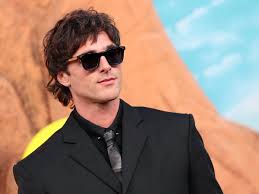 Jacob Elordi reveals Euphoria coffin scene was shot with real snake