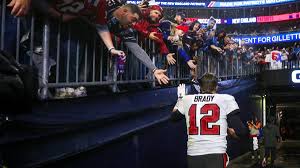 With pro wrestling stunt, Tom Brady is watering down the Tom Brady Experience
