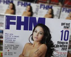 Hasil gambar untuk model majalah fhm