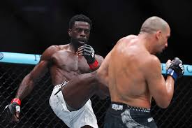 Prediction, pick for Chidi Njokuani vs. Joel Alvarez at UFC 330