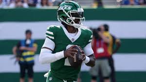 Packers signing veteran QB Tyrod Taylor as Jordan Love's new backup