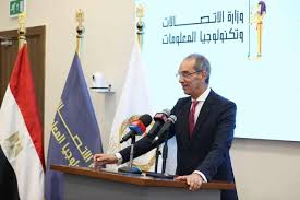 وزير الاتصالات: تجديد رخص المركبات أصبح إلكترونيًا بالكامل دون أي مستند ورقي