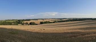 Record-Breaking Heatwave Engulfs France: Red Alert Extended for Over a Third of the Country – What Travelers to the US Need to Know