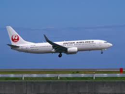 福岡空港での航空フォトが話題！日本航空とスカイマークの737登場