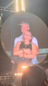 ¡Escándalo! CEO Pillado en Concierto de Coldplay: ¿Infidelidad a la Vista?