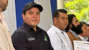 Alcalde de El Naranjo, en San Luis Potosí, invita a celebrar el Día del Padre con “chicas buena onda”