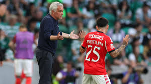 Não mude nunca, José! Mourinho viraliza após vitória do Benfica