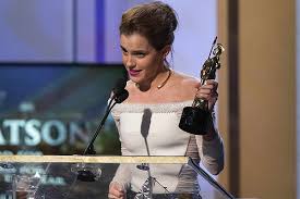 Resultado de imagen para emma watson premios 