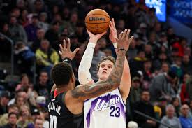 Rockets and Lakers Dominate Western Conference