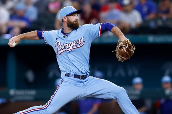 In both locker room and labor talk, Rangers bullpen vet Spencer Patton  offers leadership to next gen