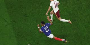 EN DIRECT, France-Espagne : les Bleus de Mbappé fusent vers les cages de la Roja dès le début de la demi-finale